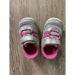 Stride Rite Girls Pink Size 4 Shoes